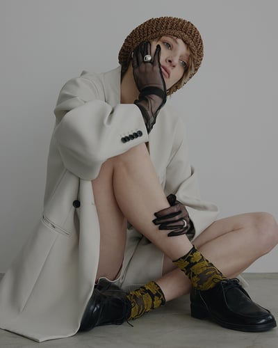 �ݩ`����Ȥ�Ů�ԥ�ǥ�