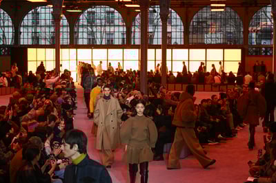 「サカイ」メンズ2024年秋冬＆ウィメンズ2024年オータムコレクション