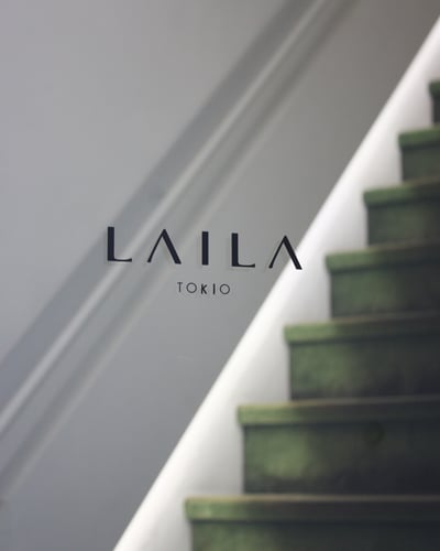 LAILA TOKIOの店舗サイン