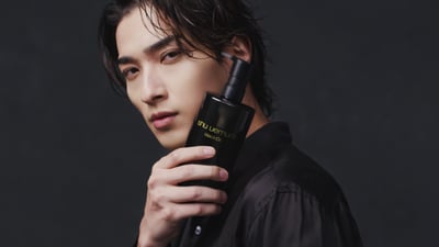 「ブラック クレンジング オイル」のビジュアルに起用された横浜流星