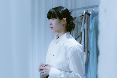 苅田梨都子さんの横顔