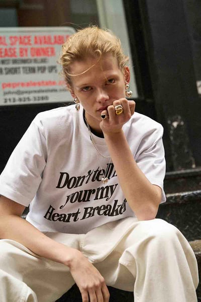 �����ک`����