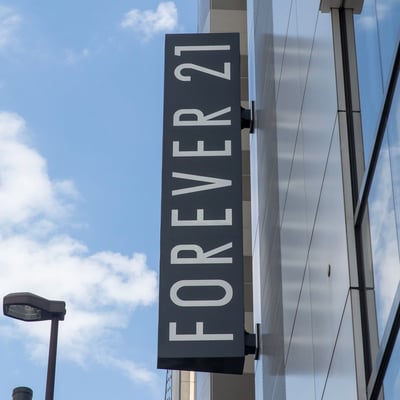 フォーエバー21の店舗看板