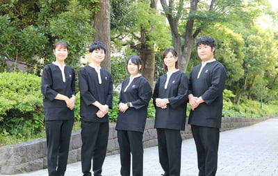 ユニフォーム着用画像