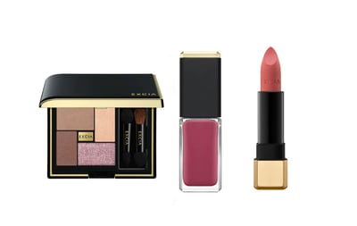 左からアイシャドウ、ネイルカラー、リップ