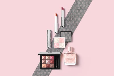 メイクアップアイテム