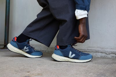 VEJAがF/CE.とコラボレーションで発売するシューズ