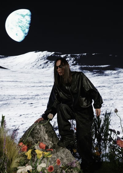 LIBERE 2024�괺��