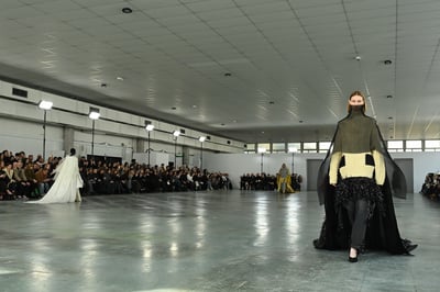 UNDERCOVER 2024���ﶬ