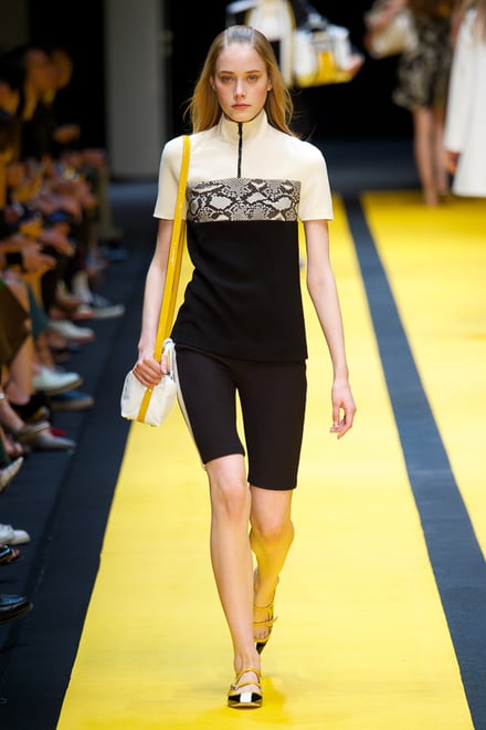 15 Ssで大人気だったカルヴェンのワンピースです Simplexity News