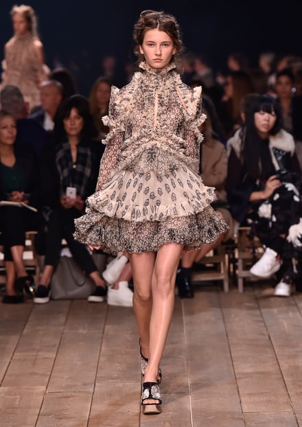 Alexander McQueen 2016SS パリコレクション 画像12/41