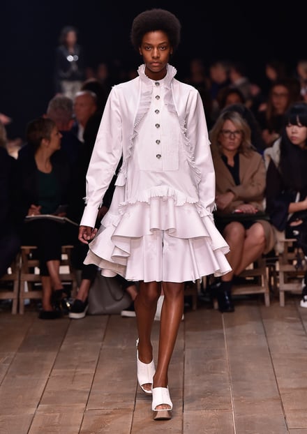 Alexander McQueen 2016SS パリコレクション 画像17/41