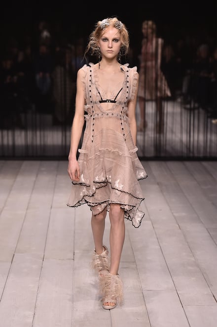 Alexander McQueen -Women's- 2016-17AW ロンドンコレクション 画像12/42