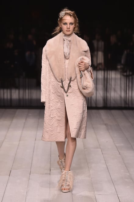 Alexander McQueen -Women's- 2016-17AW ロンドンコレクション 画像13/42