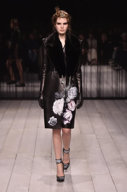 Alexander McQueen -Women's- 2016-17AW ロンドンコレクション 画像26/42