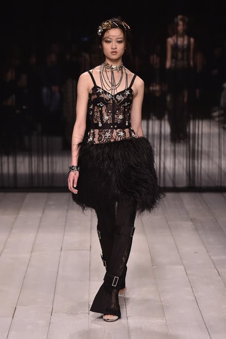 Alexander McQueen -Women's- 2016-17AW ロンドンコレクション 画像30/42