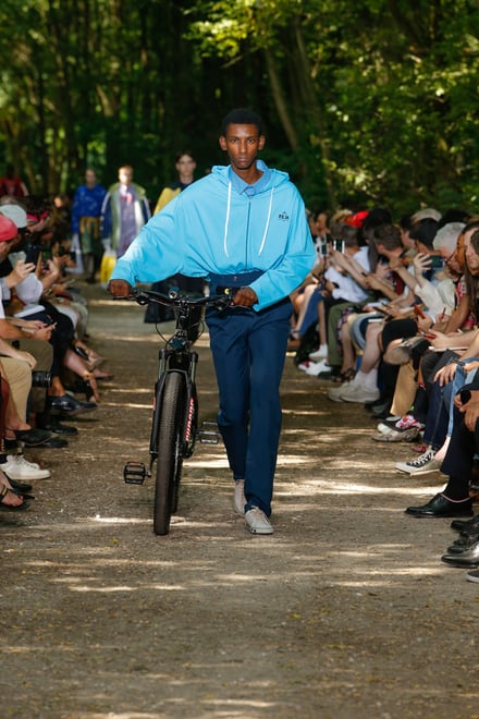 BALENCIAGA -Men's- 2018SS パリコレクション 画像36/56