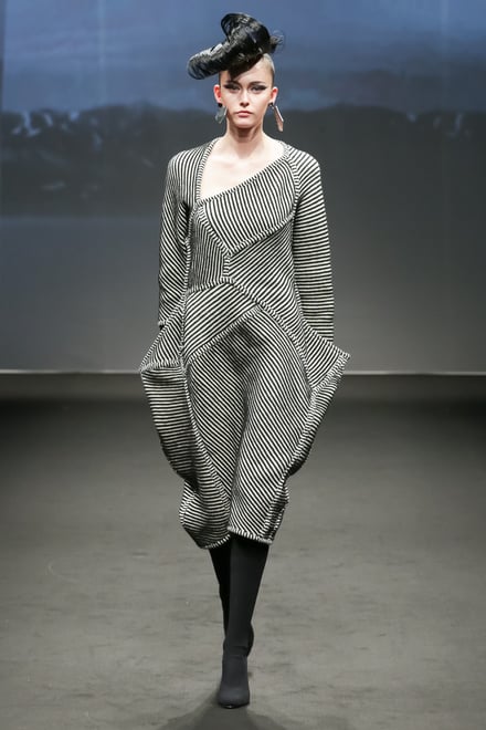 FUKUSHIMA PRIDE by JUNKO KOSHINO 2019-20AW 東京コレクション 画像12/91