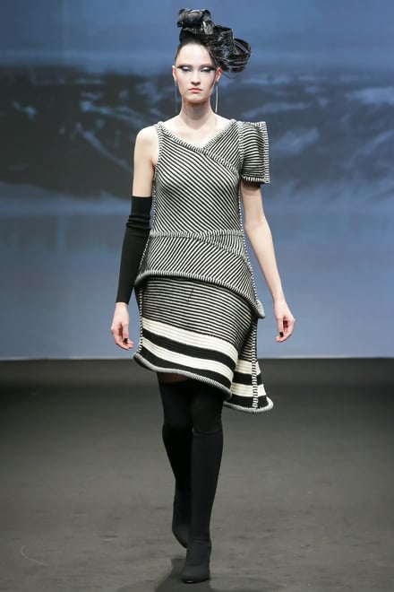 FUKUSHIMA PRIDE by JUNKO KOSHINO 2019-20AW 東京コレクション 画像15/91