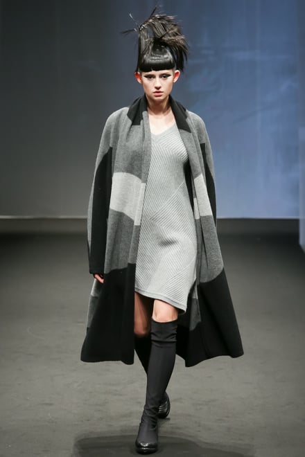FUKUSHIMA PRIDE by JUNKO KOSHINO 2019-20AW 東京コレクション 画像21/91
