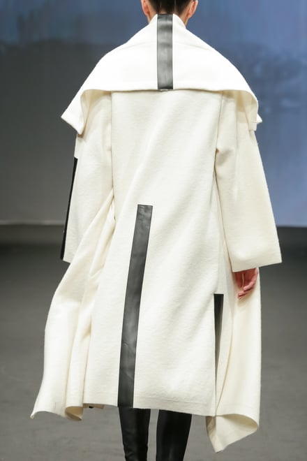 FUKUSHIMA PRIDE by JUNKO KOSHINO 2019-20AW 東京コレクション 画像27/91
