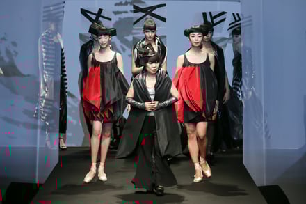 FUKUSHIMA PRIDE by JUNKO KOSHINO 2019-20AW 東京コレクション 画像89/91