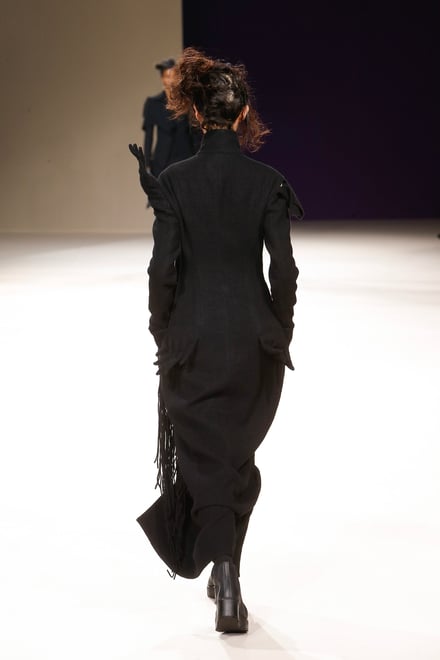 Yohji Yamamoto -Women's- 2019-20AW パリコレクション 画像15/52
