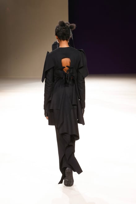 Yohji Yamamoto -Women's- 2019-20AW パリコレクション 画像17/52