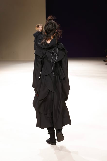 Yohji Yamamoto -Women's- 2019-20AW パリコレクション 画像42/52