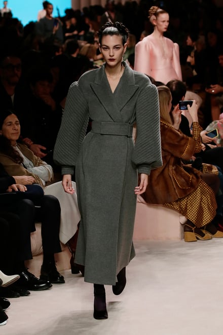 FENDI -Women's- 2020-21AW ミラノコレクション 画像1/52