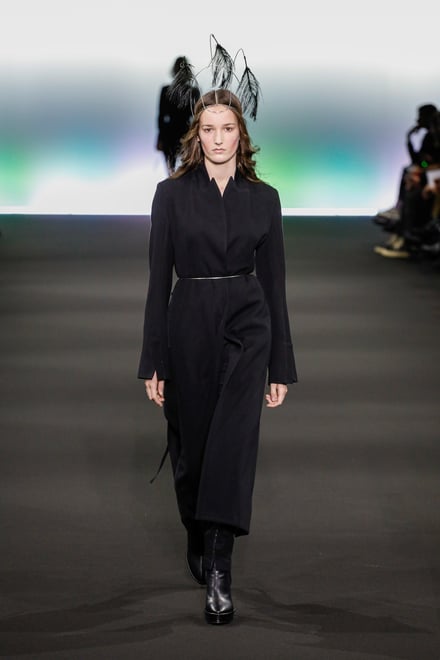 ANN DEMEULEMEESTER -Women's- 2020-21AW パリコレクション 画像2/37