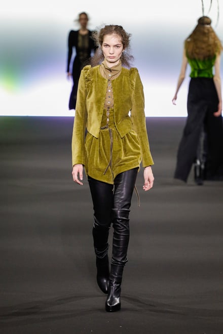 ANN DEMEULEMEESTER -Women's- 2020-21AW パリコレクション 画像17/37