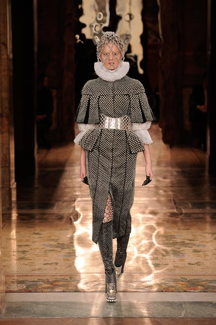 Alexander McQueen 2013-14AW パリコレクション 画像3/10