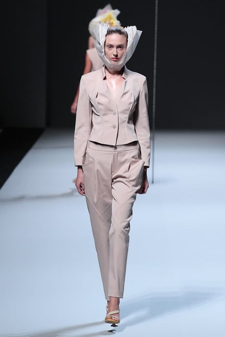 ISSEY MIYAKE 2012SSコレクション 画像1/37