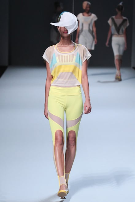 ISSEY MIYAKE 2012SSコレクション 画像13/37