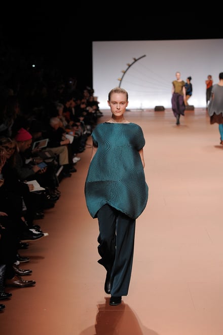 ISSEY MIYAKE 2014-15AW パリコレクション 画像32/42