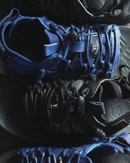 Y’sとFlower MOUNTAINのコラボシューズ