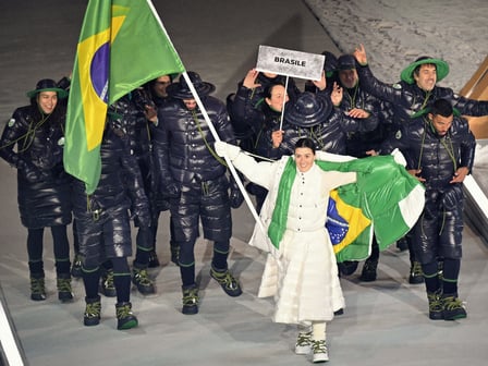 オリンピック開会式着用画像