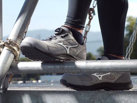 ワークシューズ