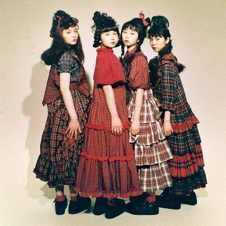 ブランド「HEIHEI」のコレクション一覧 - FASHIONSNAP