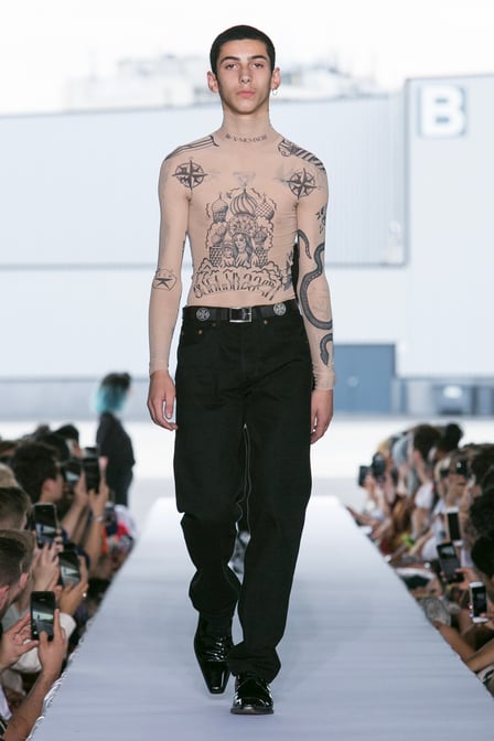 VETEMENTS