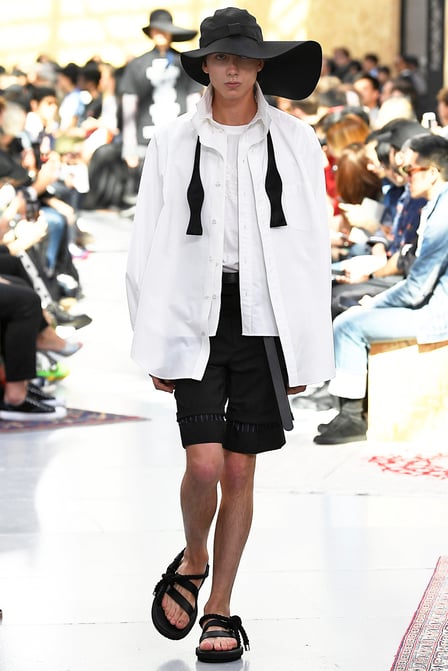 sacai