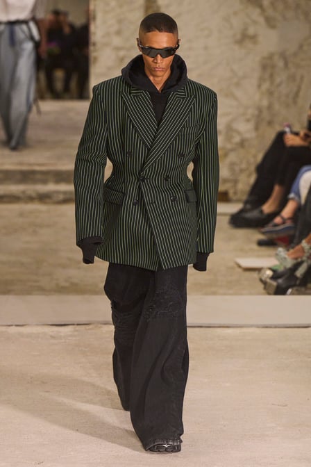VETEMENTS