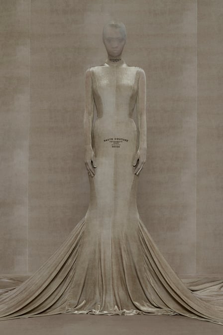 VETEMENTS