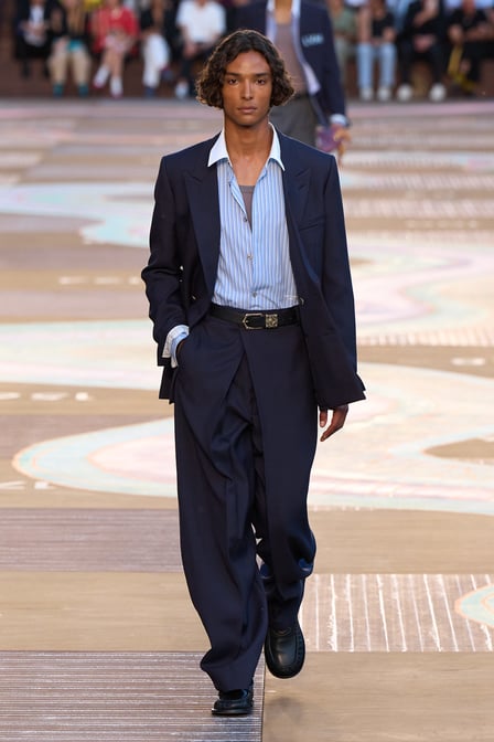 ブランド「LOUIS VUITTON」のコレクション一覧 - FASHIONSNAP