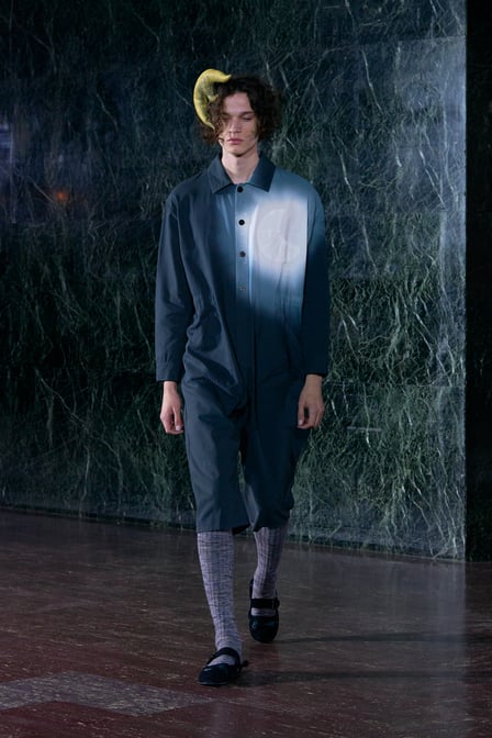 ブランド「SHINYA KOZUKA」のコレクション一覧 - FASHIONSNAP