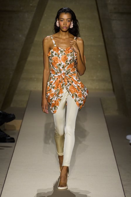 ブランド「Chloé」のコレクション一覧 - FASHIONSNAP