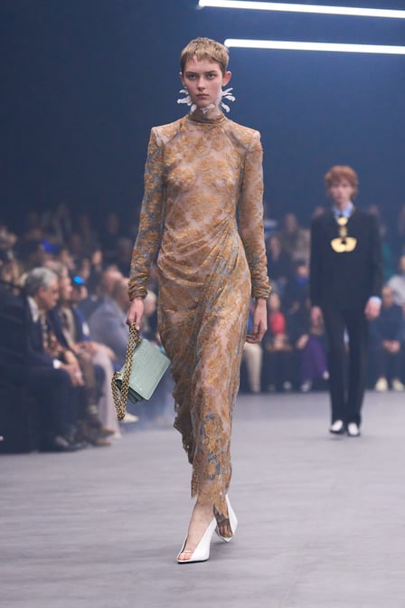 ブランド「VALENTINO」のコレクション一覧 - FASHIONSNAP
