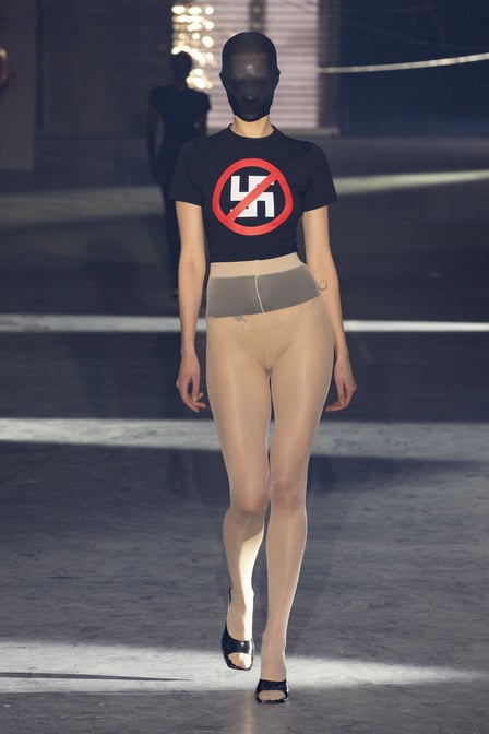 VETEMENTS