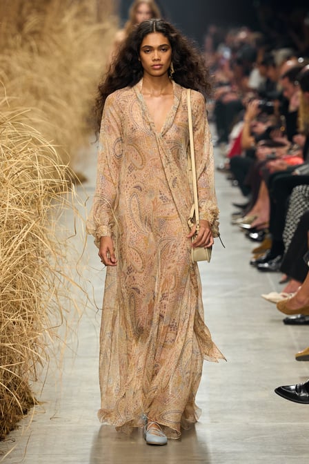 ブランド「ETRO」のコレクション一覧 - FASHIONSNAP